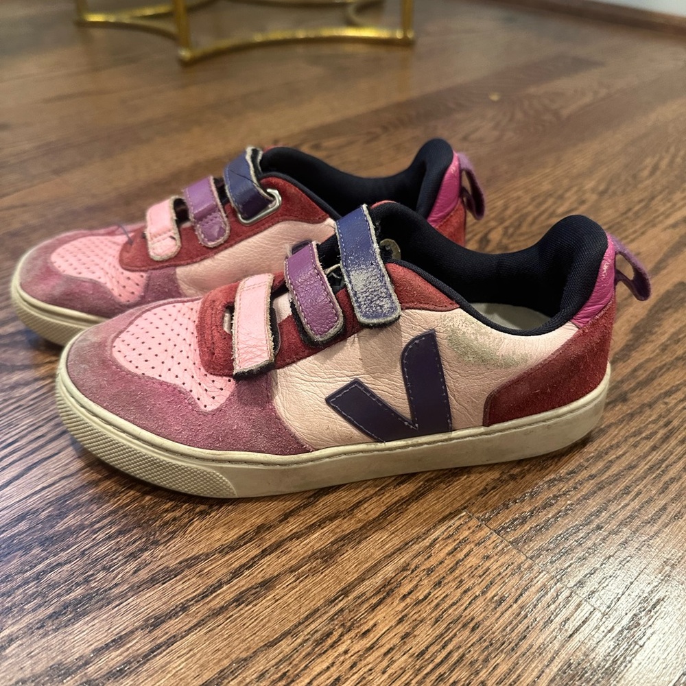 Veja Kids' Sneakers in Pink and Purple